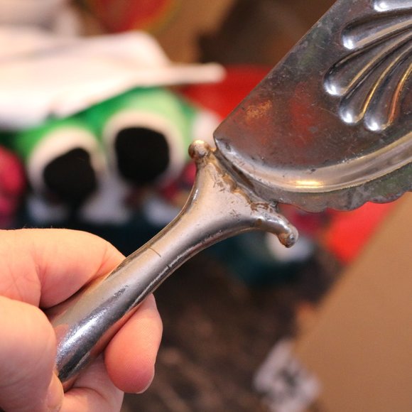 Vintage Crumb Tray and Scraper Shell model vtg rare to find Metal Rare - Picture 5 of 11